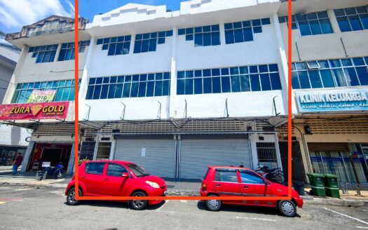 Bentong 2 units Triple Storey Shoplot For Rent