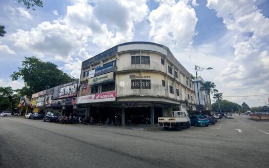 Limited Unit ! Below Market Value! Temerloh (Main Town) 3 Storey Shop Lots (2 Adjoining) For Sale